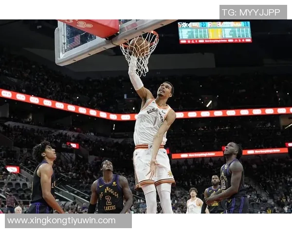 文班亚马挑战浓眉实力费城新星小艾崭露头角杨瀚森首战表现引关注