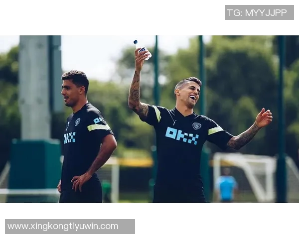 罗德里因肌肉受伤缺席后重返曼城训练状态回暖